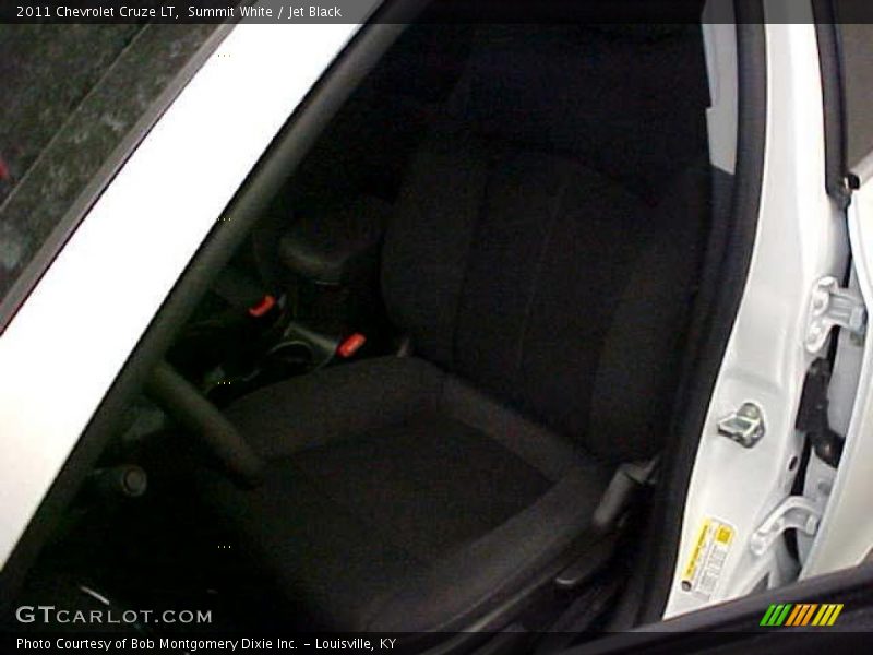 Summit White / Jet Black 2011 Chevrolet Cruze LT