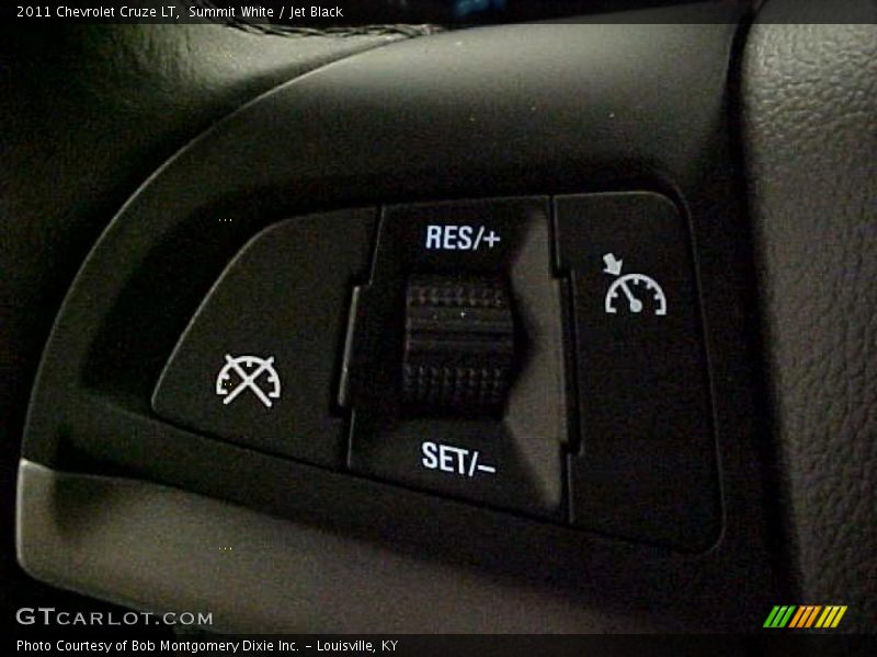 Summit White / Jet Black 2011 Chevrolet Cruze LT