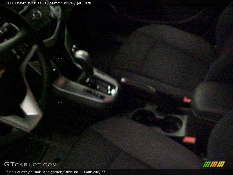 Summit White / Jet Black 2011 Chevrolet Cruze LT