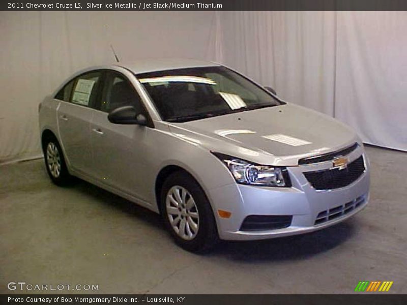 Silver Ice Metallic / Jet Black/Medium Titanium 2011 Chevrolet Cruze LS
