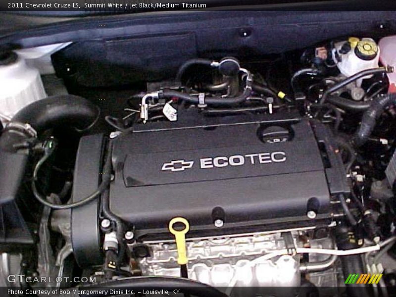 Summit White / Jet Black/Medium Titanium 2011 Chevrolet Cruze LS