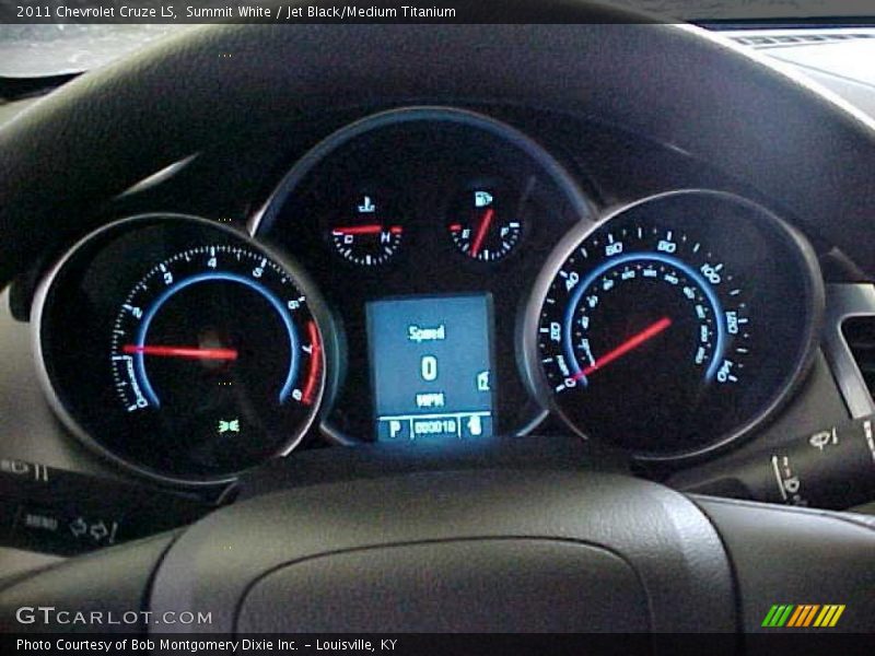 Summit White / Jet Black/Medium Titanium 2011 Chevrolet Cruze LS