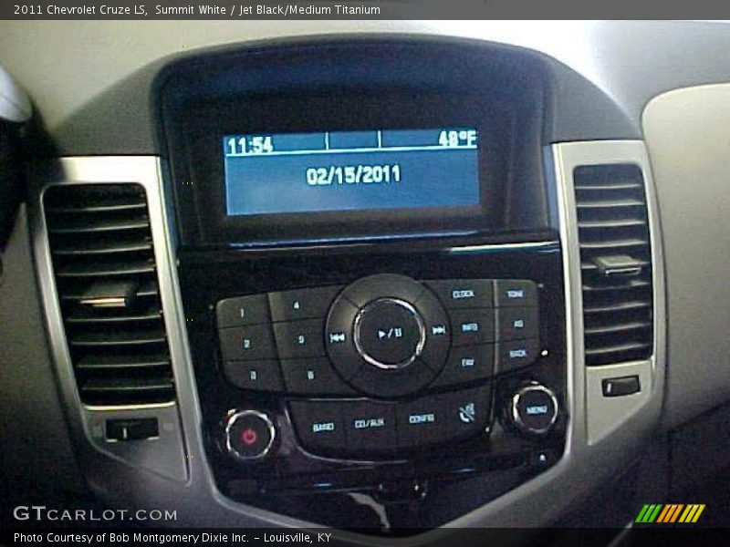 Summit White / Jet Black/Medium Titanium 2011 Chevrolet Cruze LS
