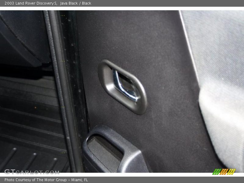 Java Black / Black 2003 Land Rover Discovery S