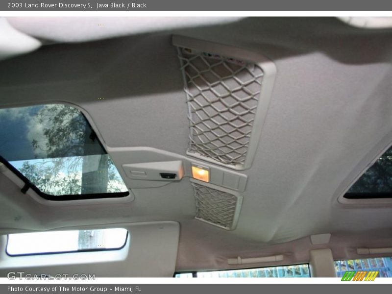 Java Black / Black 2003 Land Rover Discovery S