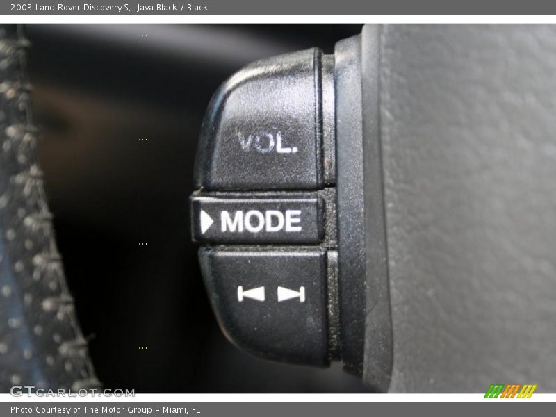 Java Black / Black 2003 Land Rover Discovery S