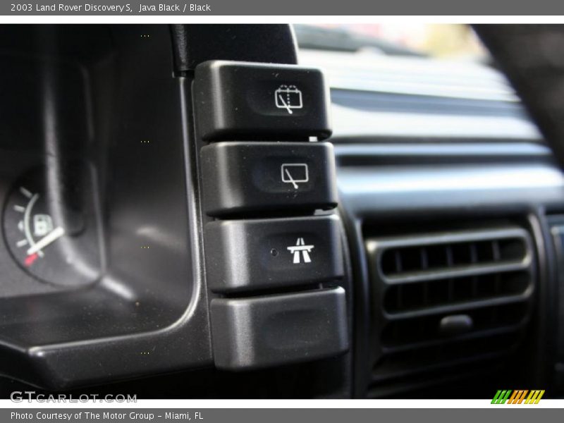 Java Black / Black 2003 Land Rover Discovery S