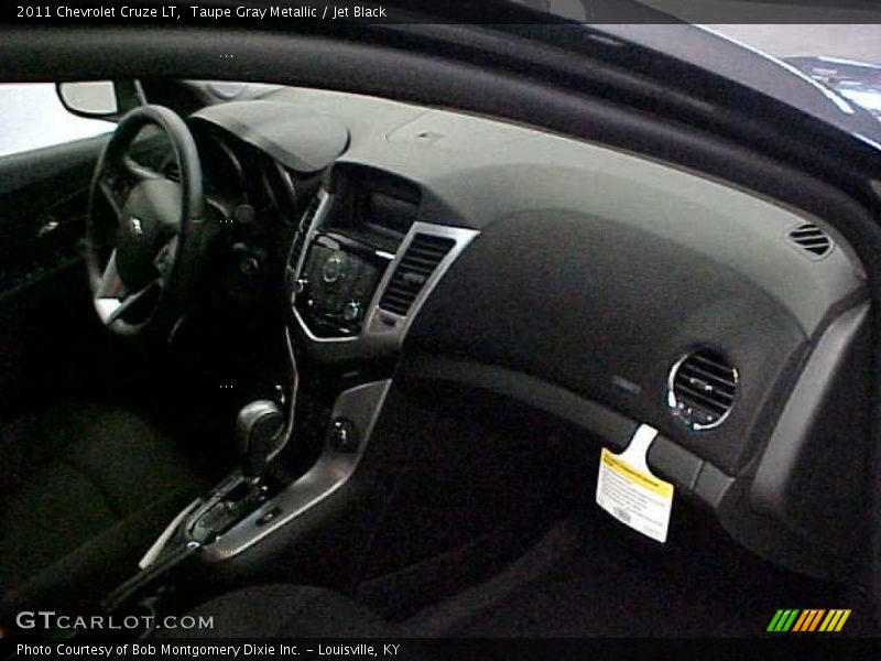 Taupe Gray Metallic / Jet Black 2011 Chevrolet Cruze LT