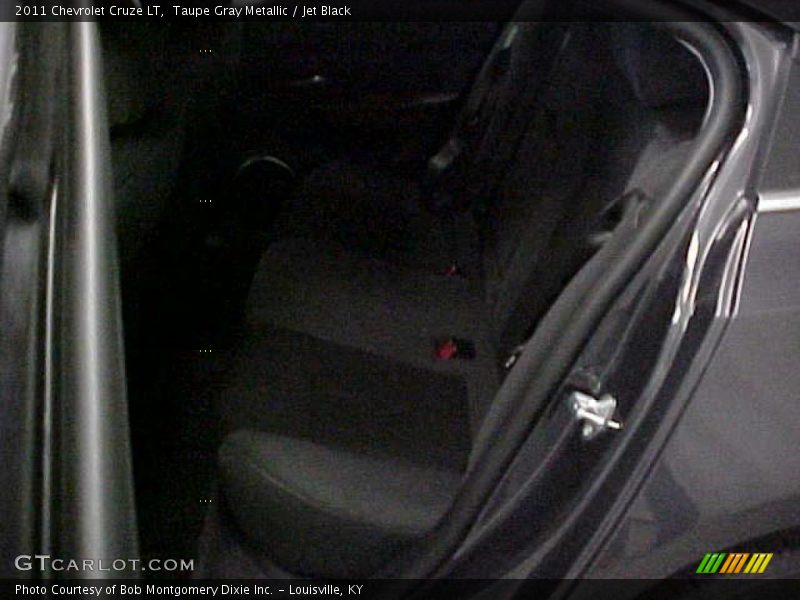 Taupe Gray Metallic / Jet Black 2011 Chevrolet Cruze LT