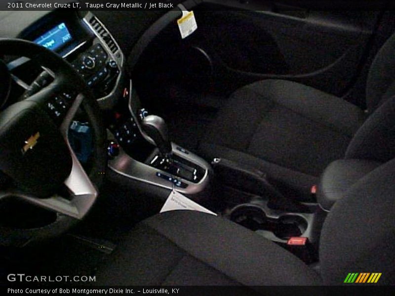 Taupe Gray Metallic / Jet Black 2011 Chevrolet Cruze LT