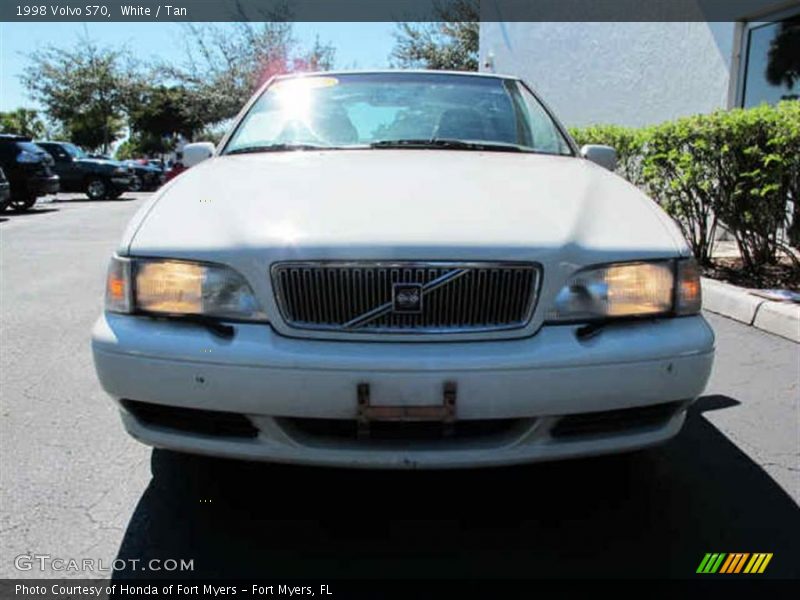 White / Tan 1998 Volvo S70
