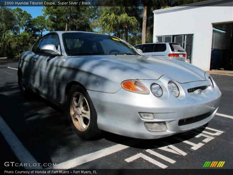 Super Silver / Black 2000 Hyundai Tiburon Coupe