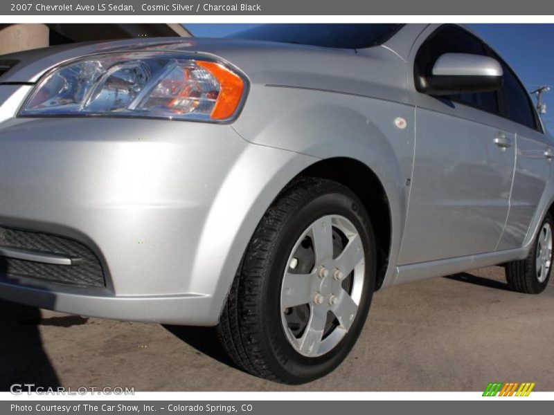 Cosmic Silver / Charcoal Black 2007 Chevrolet Aveo LS Sedan