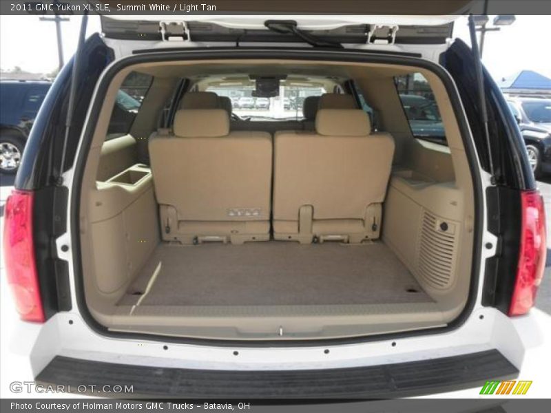  2011 Yukon XL SLE Trunk