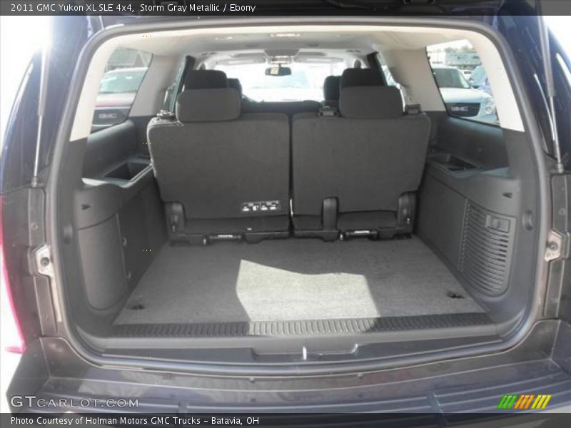  2011 Yukon XL SLE 4x4 Trunk