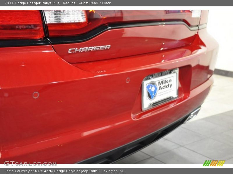 Redline 3-Coat Pearl / Black 2011 Dodge Charger Rallye Plus