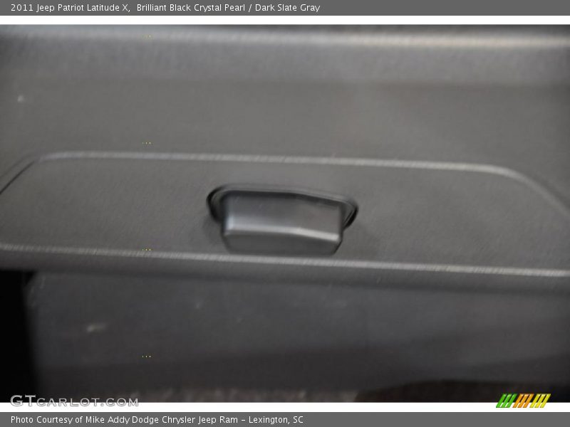 Brilliant Black Crystal Pearl / Dark Slate Gray 2011 Jeep Patriot Latitude X