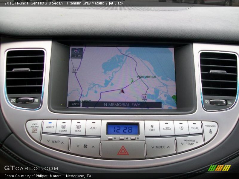 Navigation of 2011 Genesis 3.8 Sedan
