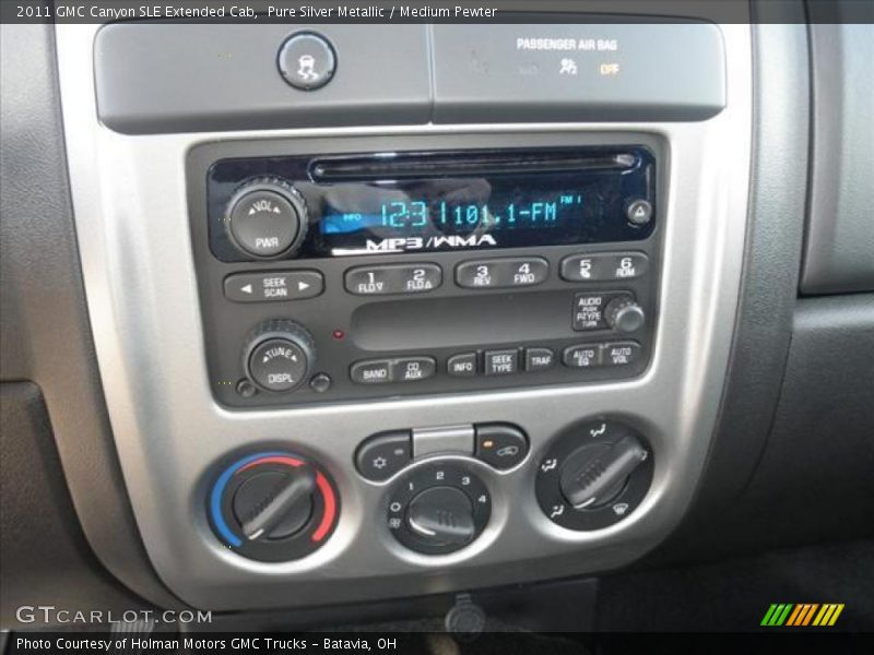 Pure Silver Metallic / Medium Pewter 2011 GMC Canyon SLE Extended Cab