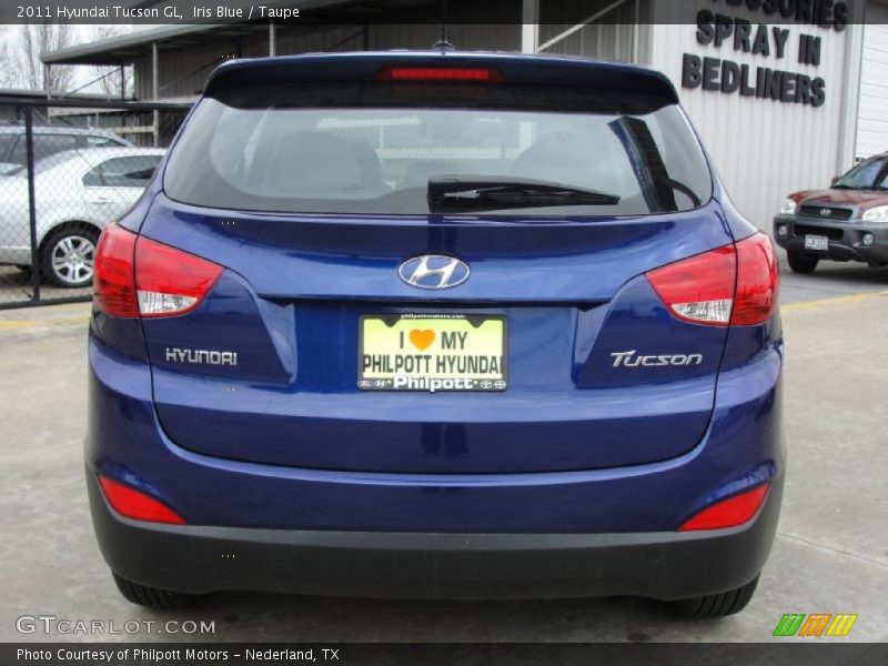 Iris Blue / Taupe 2011 Hyundai Tucson GL