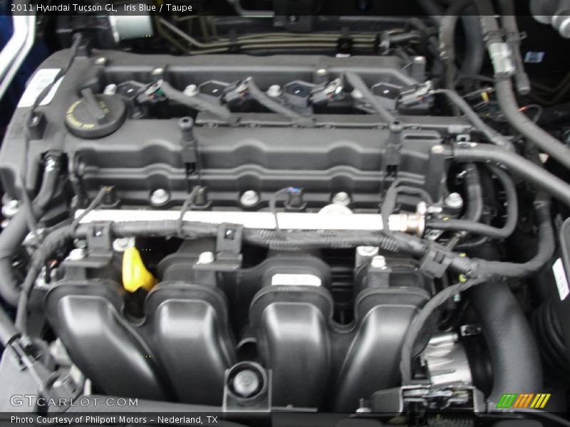  2011 Tucson GL Engine - 2.0 Liter DOHC 16-Valve CVVT 4 Cylinder
