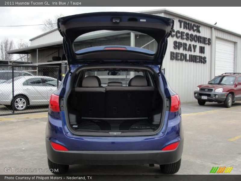 Iris Blue / Taupe 2011 Hyundai Tucson GL