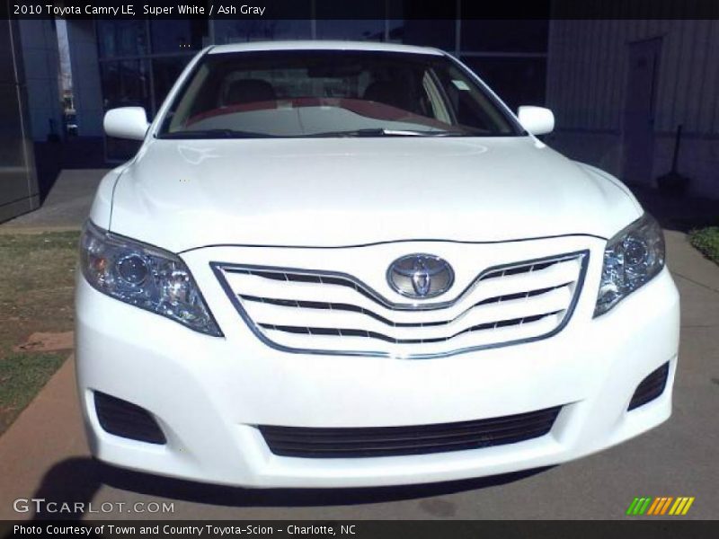 Super White / Ash Gray 2010 Toyota Camry LE