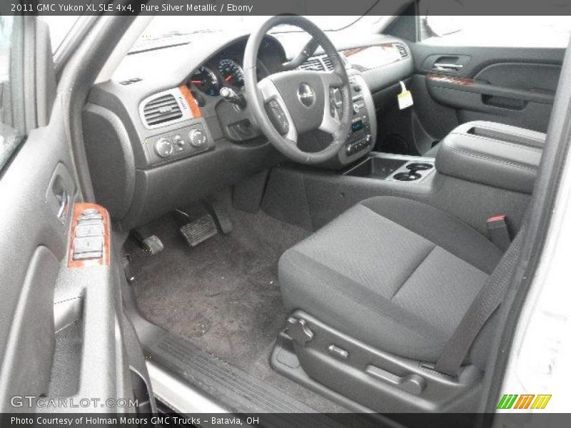 Pure Silver Metallic / Ebony 2011 GMC Yukon XL SLE 4x4