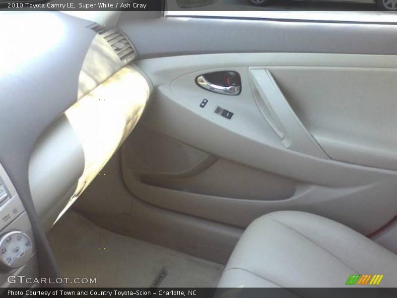 Super White / Ash Gray 2010 Toyota Camry LE