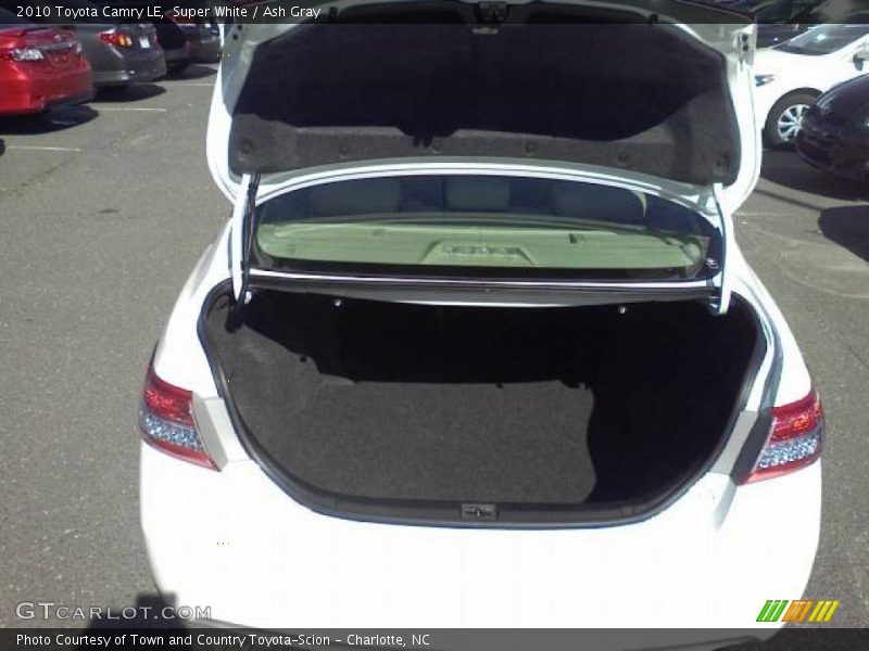 Super White / Ash Gray 2010 Toyota Camry LE