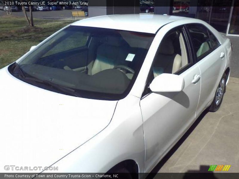 Super White / Ash Gray 2010 Toyota Camry LE