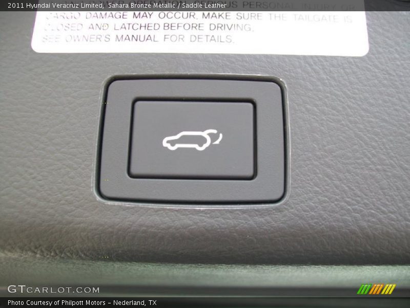 Sahara Bronze Metallic / Saddle Leather 2011 Hyundai Veracruz Limited