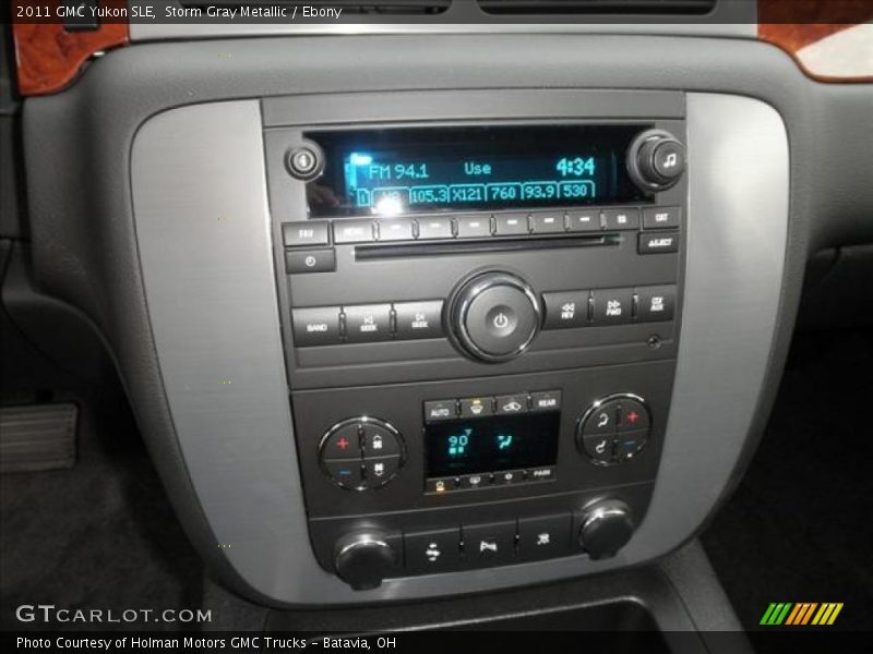 Controls of 2011 Yukon SLE