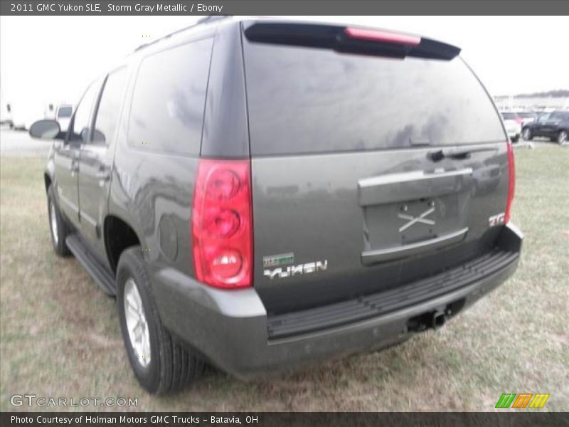 Storm Gray Metallic / Ebony 2011 GMC Yukon SLE
