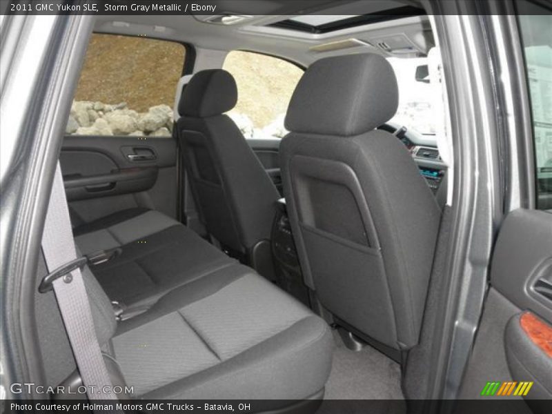 Storm Gray Metallic / Ebony 2011 GMC Yukon SLE