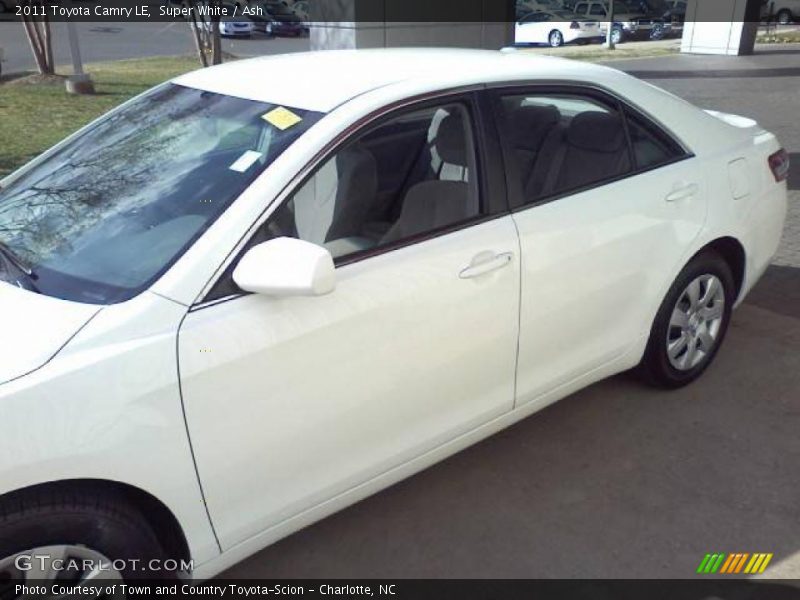 Super White / Ash 2011 Toyota Camry LE