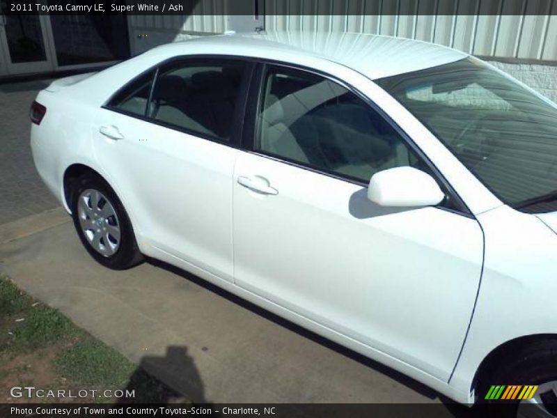 Super White / Ash 2011 Toyota Camry LE