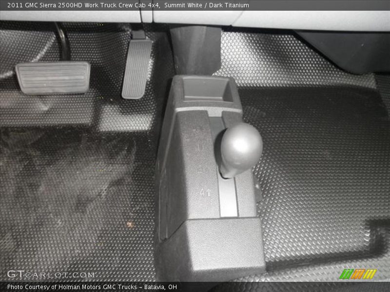 Controls of 2011 Sierra 2500HD Work Truck Crew Cab 4x4