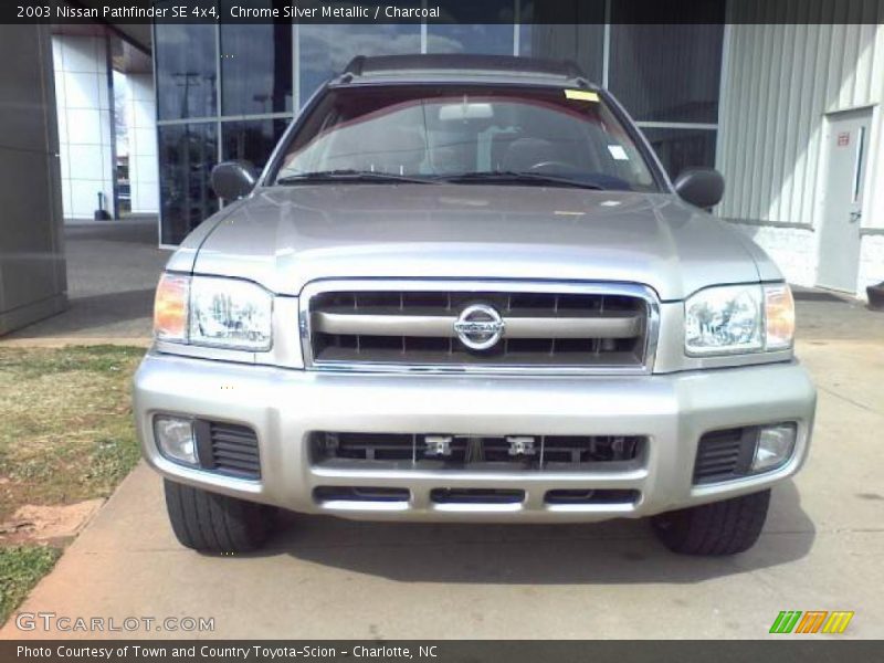 Chrome Silver Metallic / Charcoal 2003 Nissan Pathfinder SE 4x4