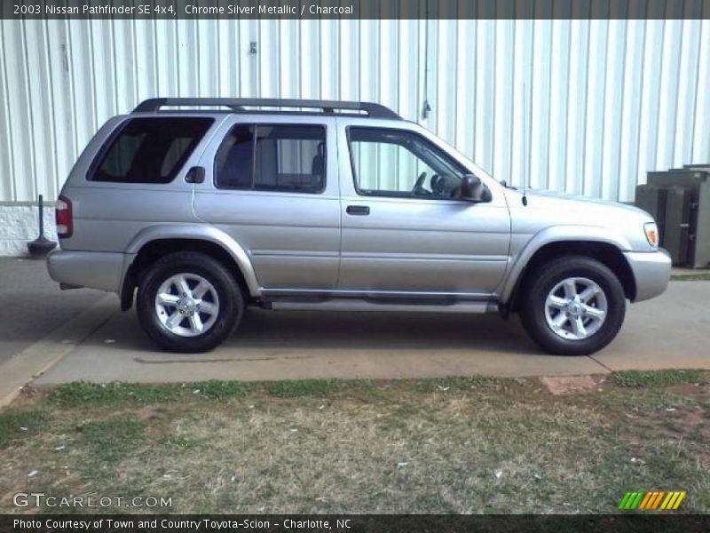 Chrome Silver Metallic / Charcoal 2003 Nissan Pathfinder SE 4x4