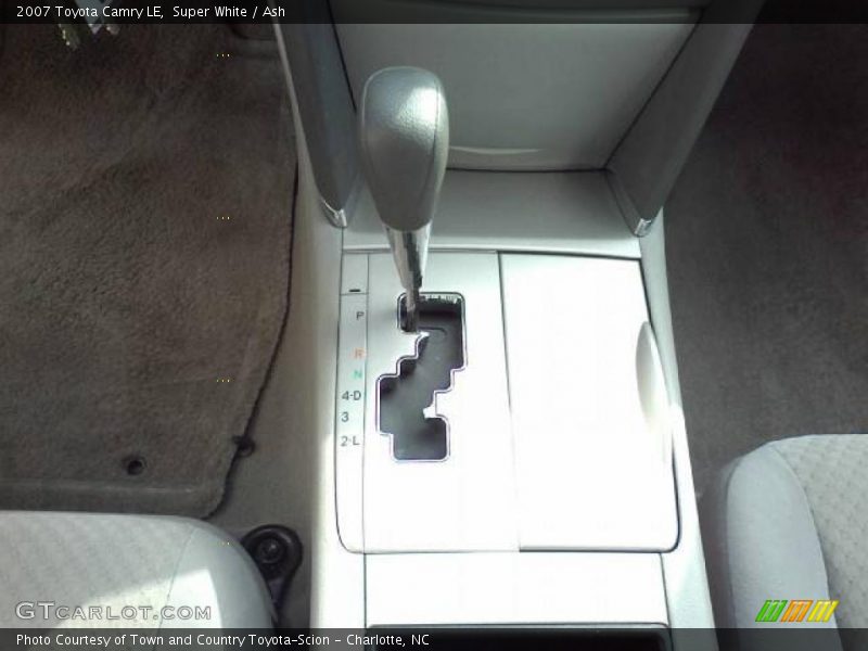 Super White / Ash 2007 Toyota Camry LE