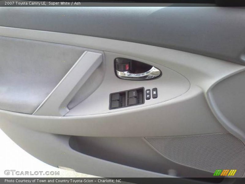 Super White / Ash 2007 Toyota Camry LE