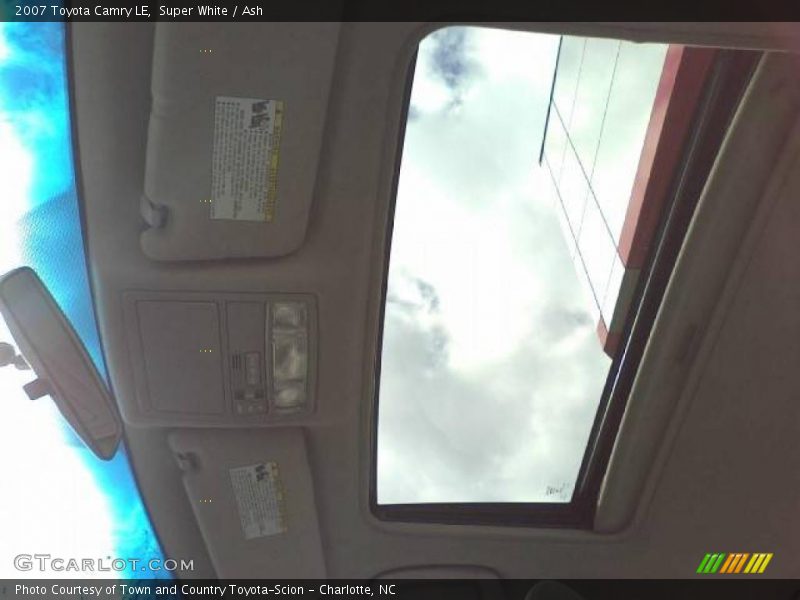 Super White / Ash 2007 Toyota Camry LE