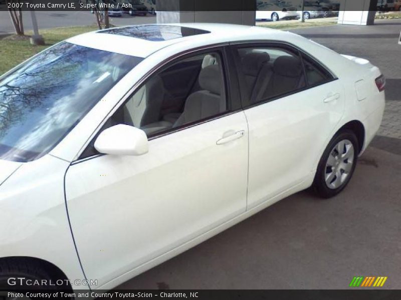 Super White / Ash 2007 Toyota Camry LE