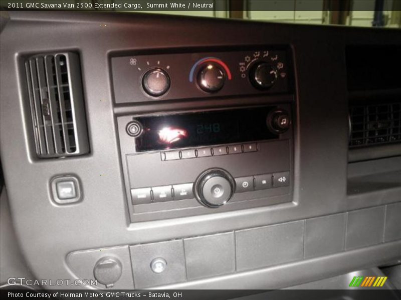 Summit White / Neutral 2011 GMC Savana Van 2500 Extended Cargo