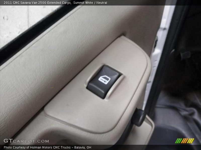 Summit White / Neutral 2011 GMC Savana Van 2500 Extended Cargo