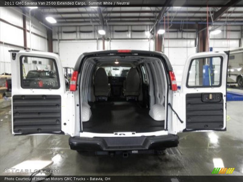  2011 Savana Van 2500 Extended Cargo Neutral Interior