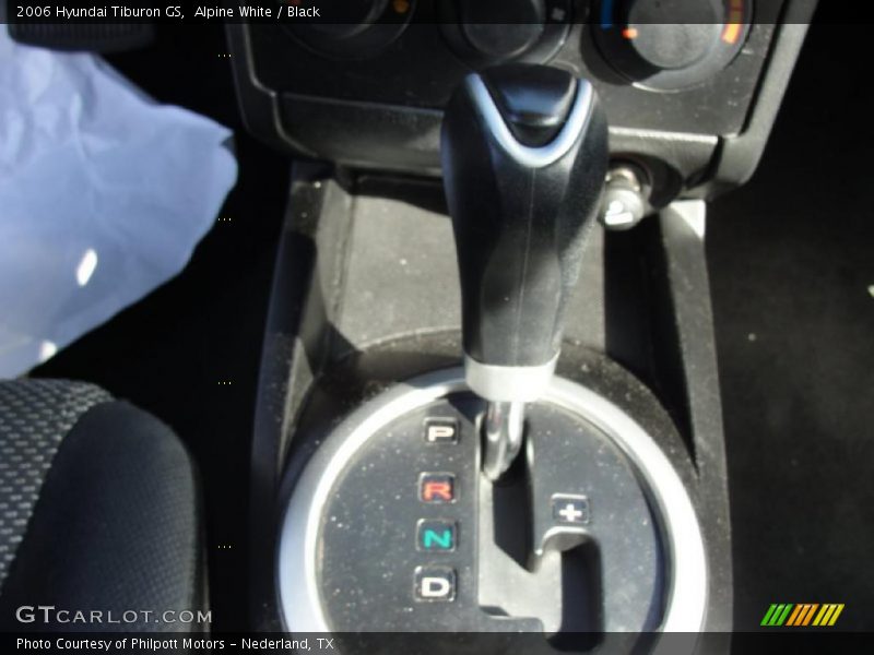 Alpine White / Black 2006 Hyundai Tiburon GS