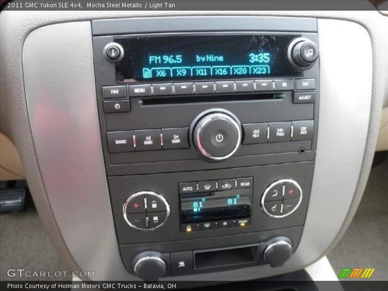 Controls of 2011 Yukon SLE 4x4
