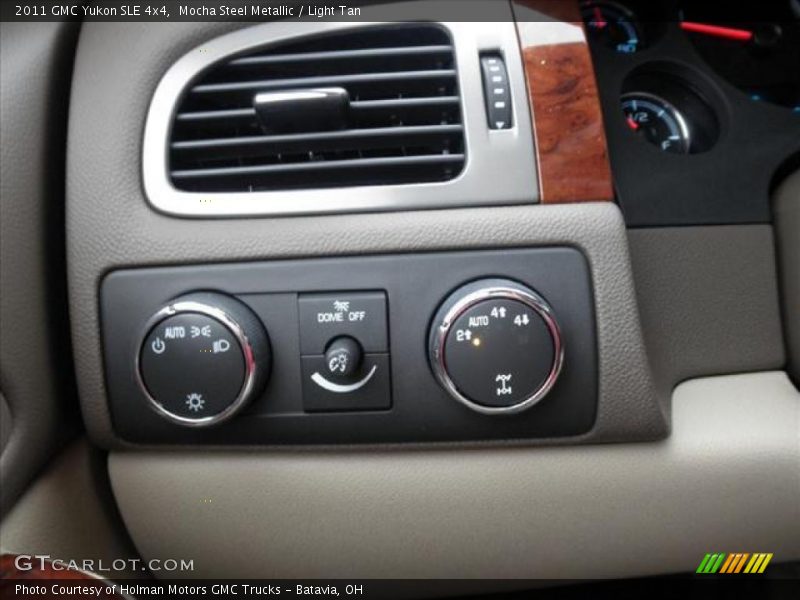 Controls of 2011 Yukon SLE 4x4